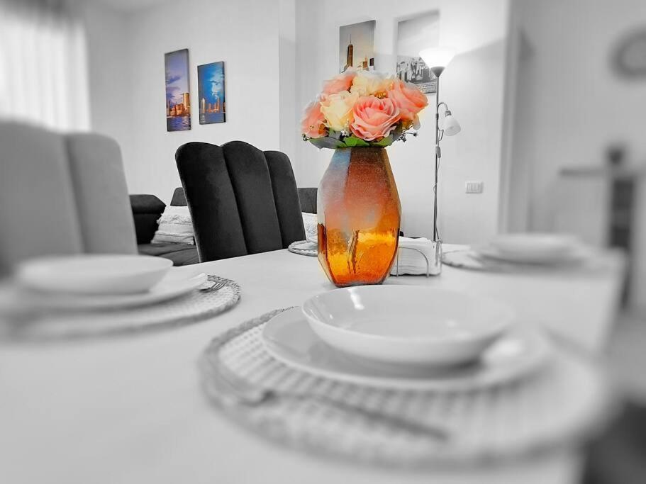 Beautiful Panoramic Central Apartment - City Of Mara Timisoara Luaran gambar